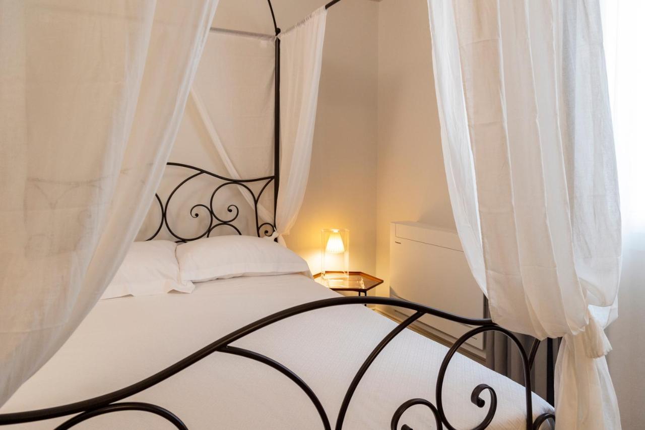 Villa Palazzo Guajana Trapani Esterno foto